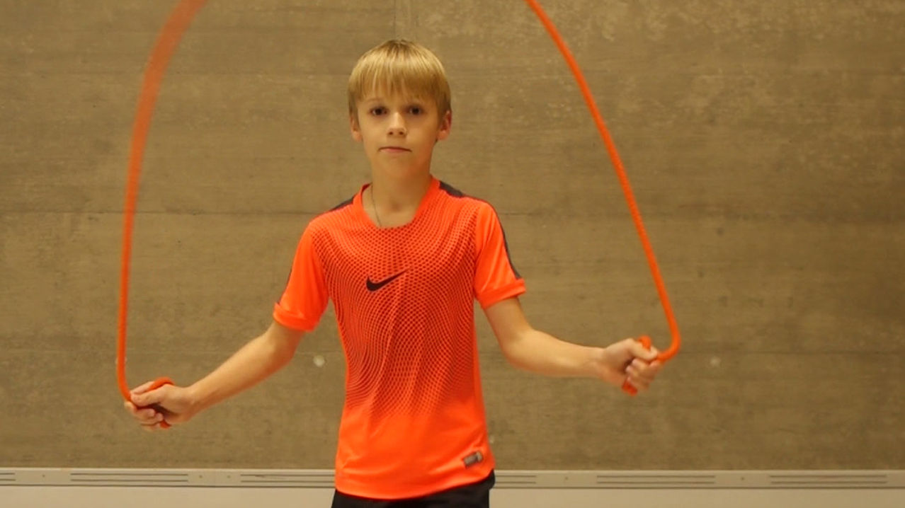 16 Fersen-Tipp-Sprung